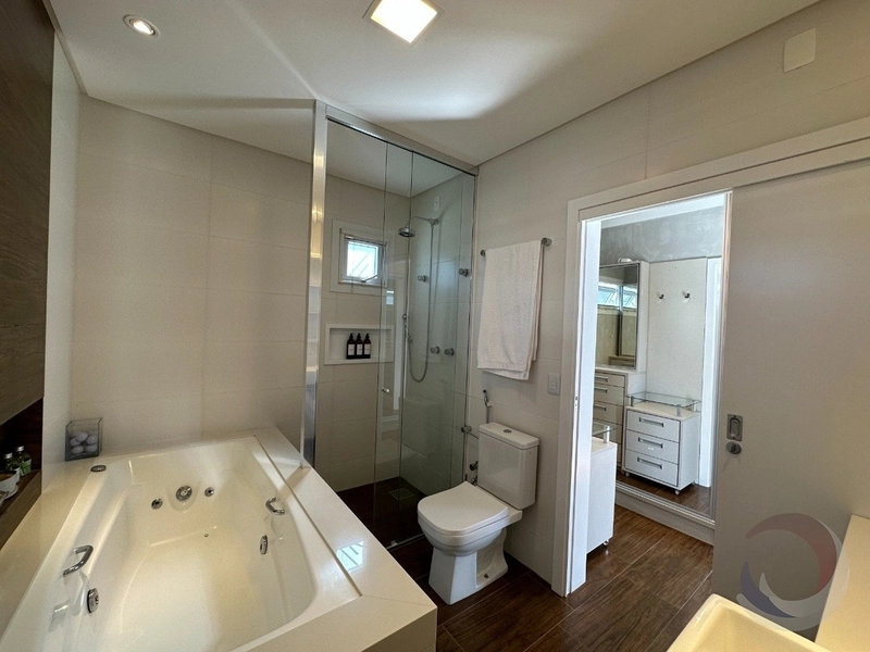 casa em Jurerê Internacional com 3 dormitórios 2 suítes - 330m²: 37ª foto da galeria de imagens do imóvel