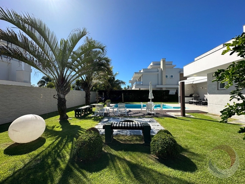 casa em Jurerê Internacional com 3 dormitórios 2 suítes - 330m²: 13ª foto da galeria de imagens do imóvel