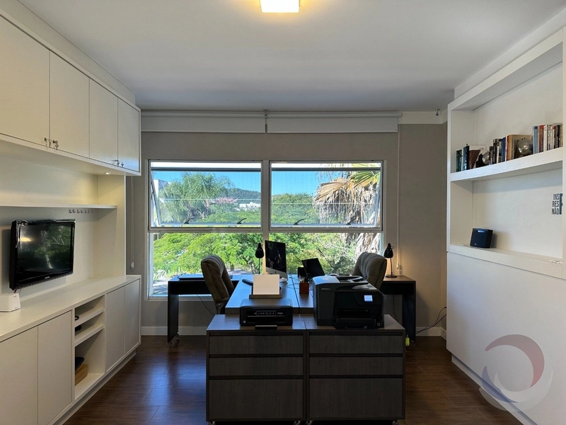 casa em Jurerê Internacional com 3 dormitórios 2 suítes - 330m²: 40ª foto da galeria de imagens do imóvel