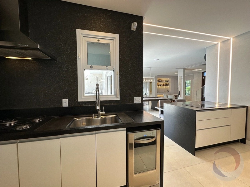casa em Jurerê Internacional com 3 dormitórios 2 suítes - 330m²: 27ª foto da galeria de imagens do imóvel