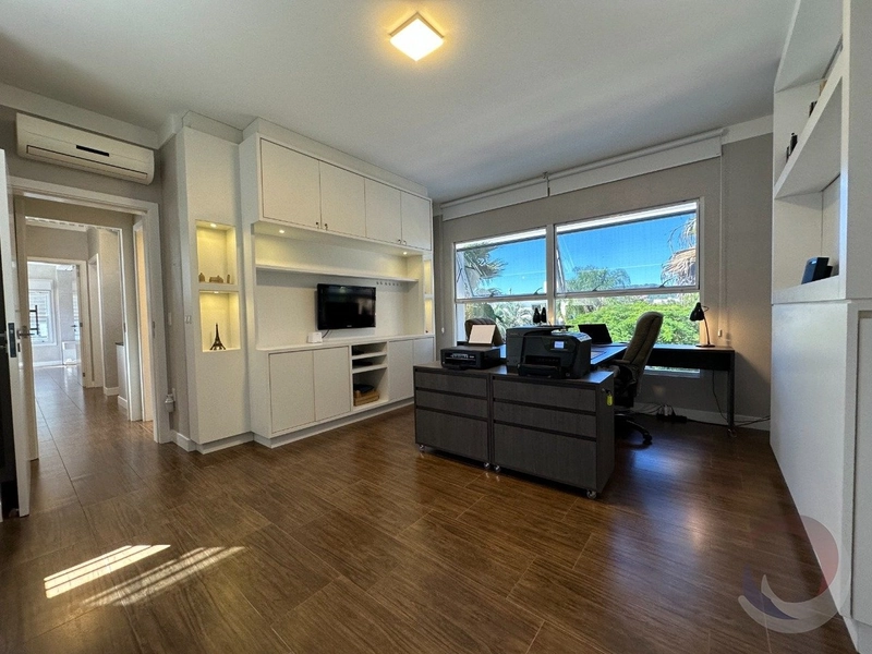 casa em Jurerê Internacional com 3 dormitórios 2 suítes - 330m²: 45ª foto da galeria de imagens do imóvel