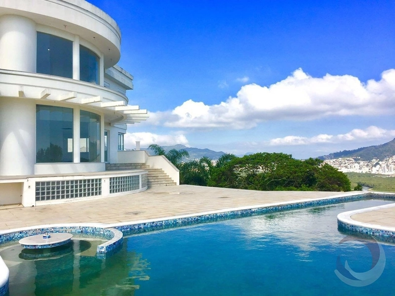 Casa residencial no João Paulo com 6 suítes 8 vagas - 1.500 m²: 2ª foto da galeria de imagens do imóvel