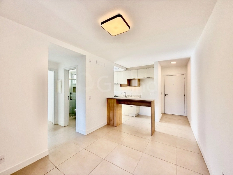 Apartamento no Itacurubi com 2 suítes, sendo 1 suíte e 2 vagas: 13ª foto da galeria de imagens do imóvel