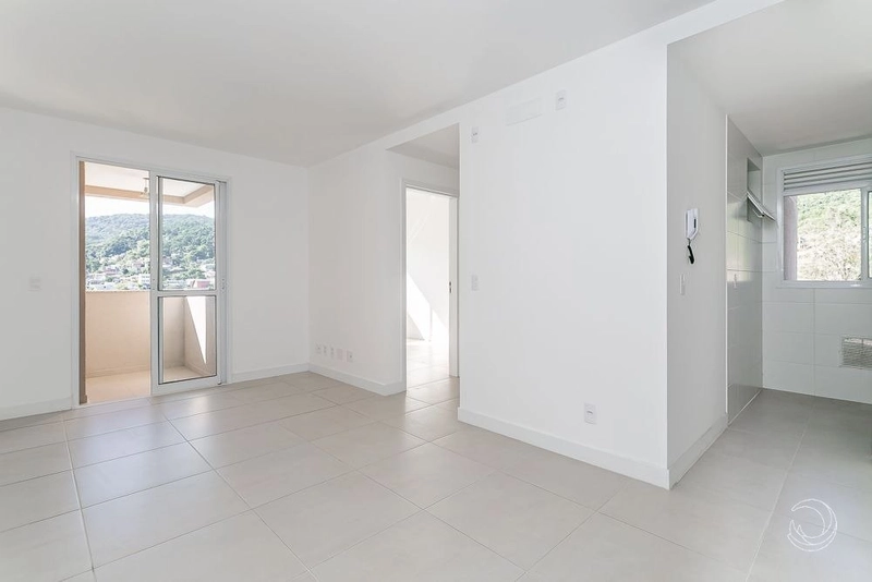 Apartamento no Itacurubi com 2 suítes, sendo 1 suíte e 2 vagas: 1ª foto da galeria de imagens do imóvel