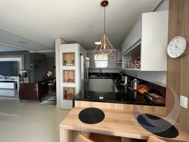 Casa no Córrego Grande com 4 dormitórios, sendo 3 suíte: 13ª foto da galeria de imagens do imóvel