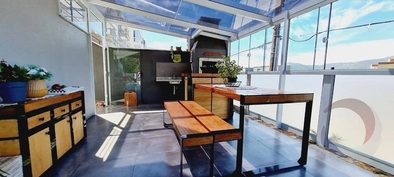 Casa no Córrego Grande com 4 dormitórios, sendo 3 suíte: 4ª foto da galeria de imagens do imóvel