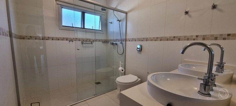 Casa em Condomínio fechado em Cacupé com 3 dormitórios 1 suíte e 2 vg: 22ª foto da galeria de imagens do imóvel