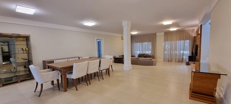 Casa em Condomínio fechado em Cacupé com 3 dormitórios 1 suíte e 2 vg: 12ª foto da galeria de imagens do imóvel