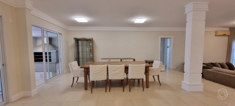 Casa em Condomínio fechado em Cacupé com 3 dormitórios 1 suíte e 2 vg: 13ª foto da galeria de imagens do imóvel