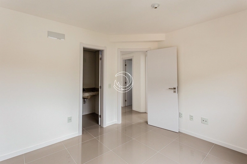 Apartamento na Trindade com 2 dormitórios 1 suíte e 2 vagas: 8ª foto da galeria de imagens do imóvel
