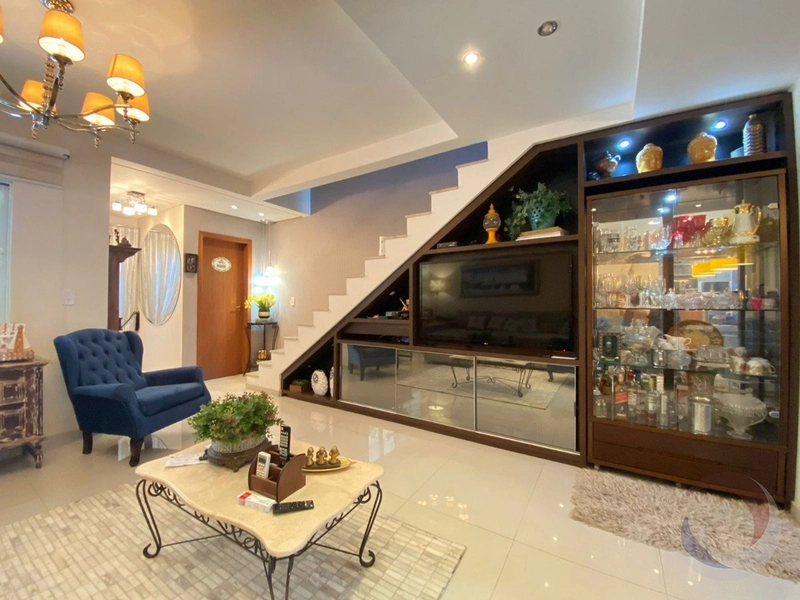 Casa no Campeche com 3 dormitórios 1 suíte e 2 vagas - 144m²: 5ª foto da galeria de imagens do imóvel