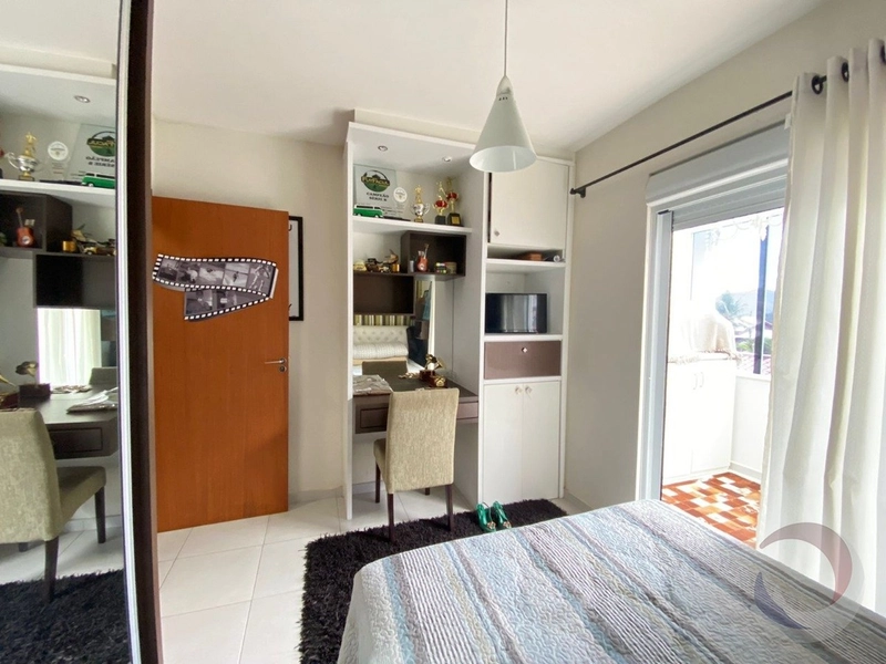 Casa no Campeche com 3 dormitórios 1 suíte e 2 vagas - 144m²: 22ª foto da galeria de imagens do imóvel