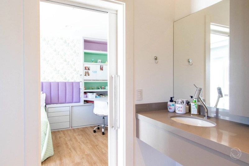 Linda Casa em Cacupé em Condomínio fechado com 5 suítes: 49ª foto da galeria de imagens do imóvel