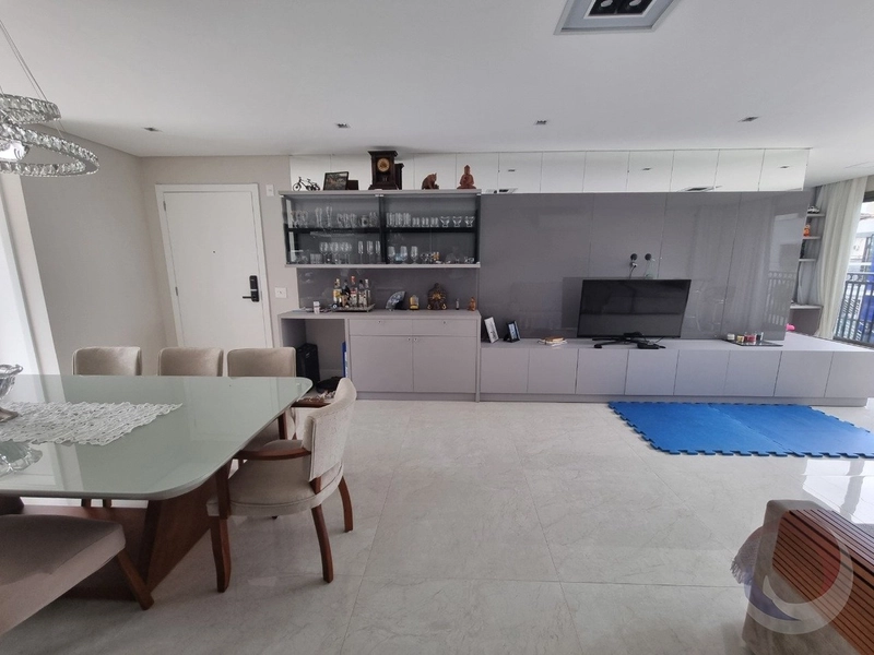 Apartamento no Centro com 3 dormitórios, sendo 3 suítes e 3 vagas: 9ª foto da galeria de imagens do imóvel