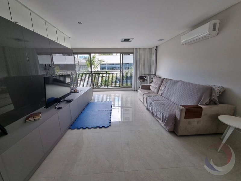 Apartamento no Centro com 3 dormitórios, sendo 3 suítes e 3 vagas: 2ª foto da galeria de imagens do imóvel