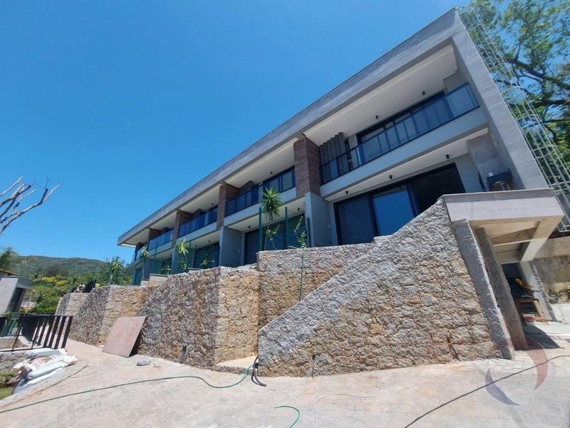 Casa no Canto da Lagoa com 3 quartos sendo 3 suítes: 2ª foto da galeria de imagens do imóvel