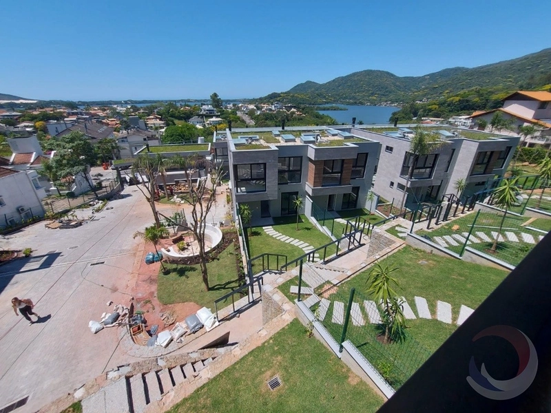 Casa no Canto da Lagoa com 3 quartos sendo 3 suítes: 4ª foto da galeria de imagens do imóvel