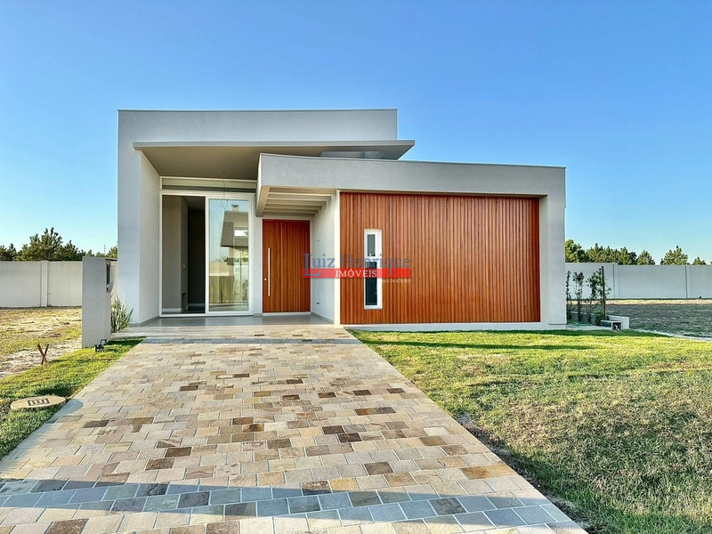 Linda casa no Arenas.: 2ª foto da galeria de imagens do imóvel
