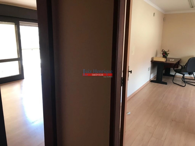 No centro de Capão Novo: 1ª foto da galeria de imagens do imóvel