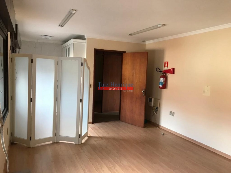 No centro de Capão Novo: 5ª foto da galeria de imagens do imóvel