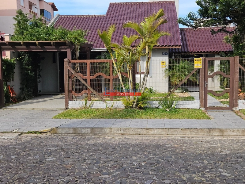 Perto do mar e com piscina: 2ª foto da galeria de imagens do imóvel