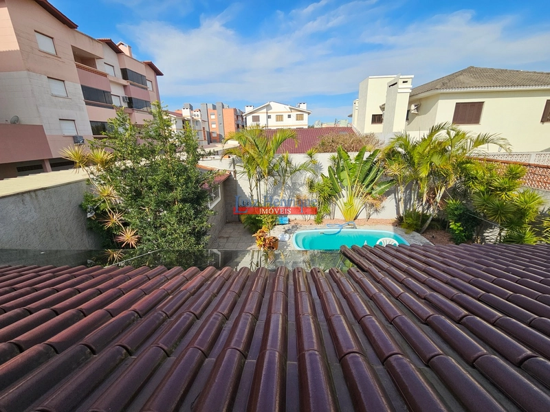 Perto do mar e com piscina: 40ª foto da galeria de imagens do imóvel