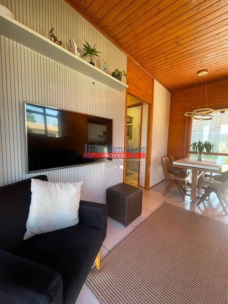 Linda casa no Village: 4ª foto da galeria de imagens do imóvel