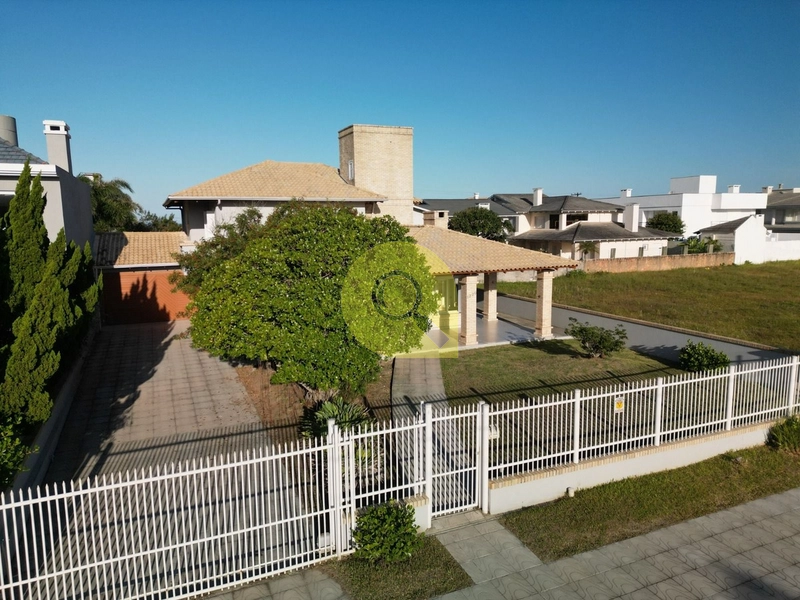 Residência 5 dormitórios, próximo à praia na região do Caburé!: 1ª foto da galeria de imagens do imóvel