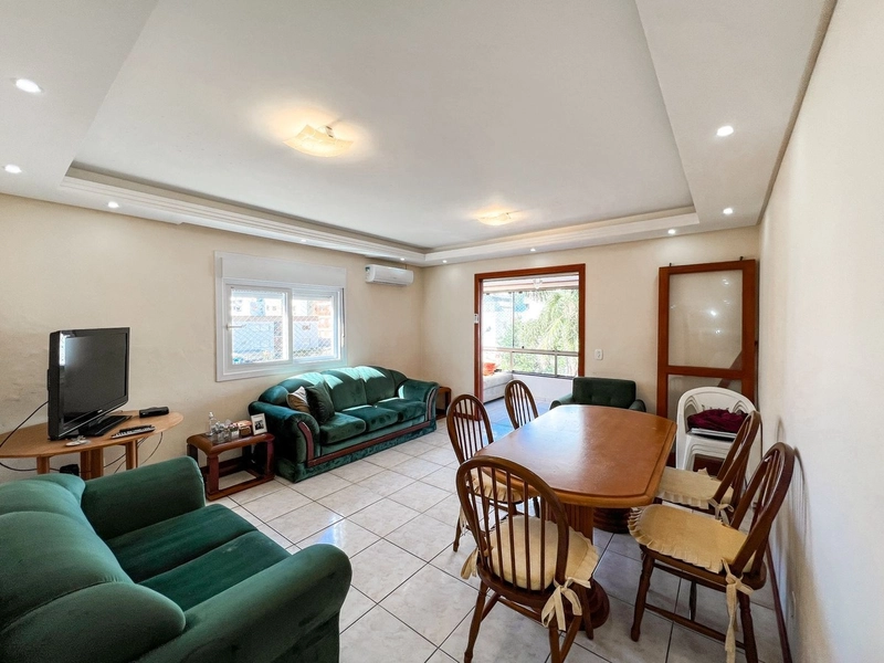 Apartamento 2 dormitórios, de frente, no Centro de Capão da Canoa!: 3ª foto da galeria de imagens do imóvel