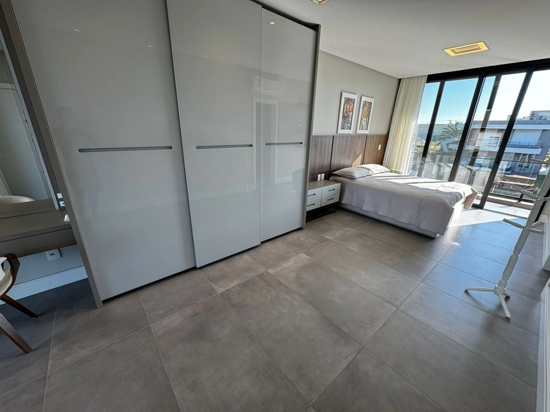 Residência de esquina, beira lago, 5 suítes, no MALIBU, em Xangri-Lá!: 22ª foto da galeria de imagens do imóvel