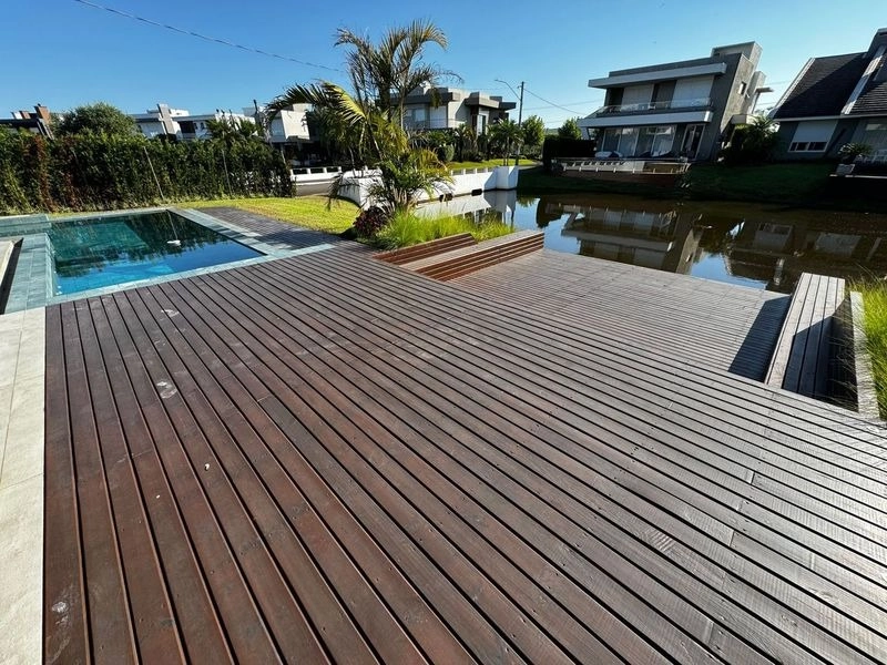 Residência de esquina, beira lago, 5 suítes, no MALIBU, em Xangri-Lá!: 18ª foto da galeria de imagens do imóvel