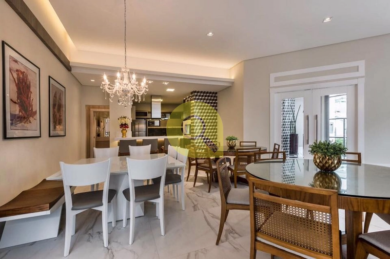 Apartamento de luxo em um dos mais sofisticados edifícios da praia!: 21ª foto da galeria de imagens do imóvel