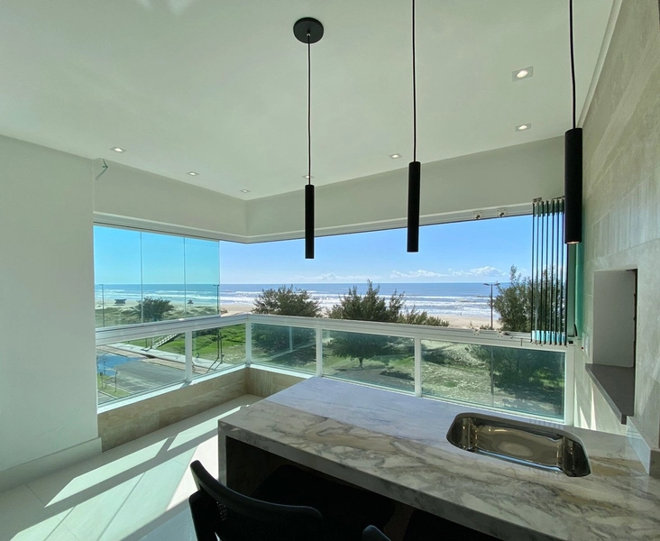 Apartamento BEIRA MAR, novo, mobiliado e decorado, em Capão da Canoa!: 10ª foto da galeria de imagens do imóvel