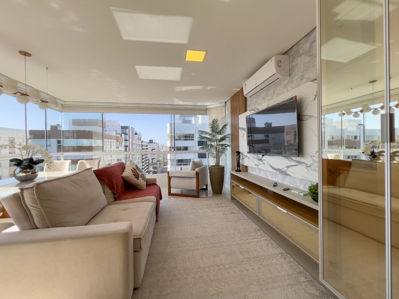 Apartamento com vista para o mar, 3 dormitórios, na Av. Ubirajara!: 2ª foto da galeria de imagens do imóvel