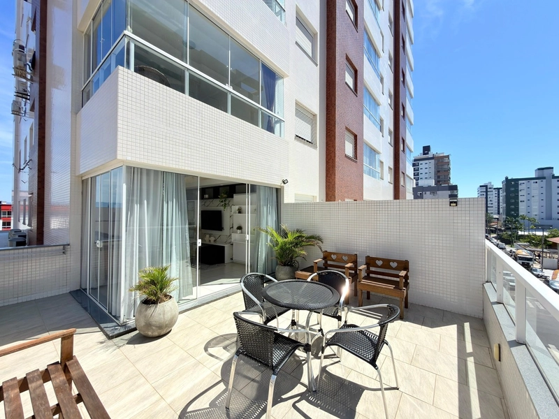 Apartamento COM TERRAÇO DE FRENTE, mobiliado, pronto para usar!: 6ª foto da galeria de imagens do imóvel