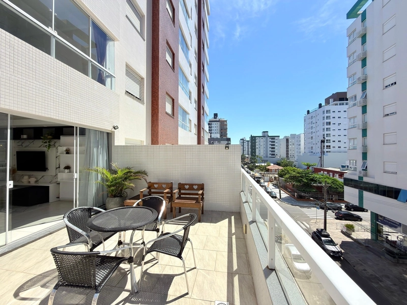 Apartamento COM TERRAÇO DE FRENTE, mobiliado, pronto para usar!: 5ª foto da galeria de imagens do imóvel