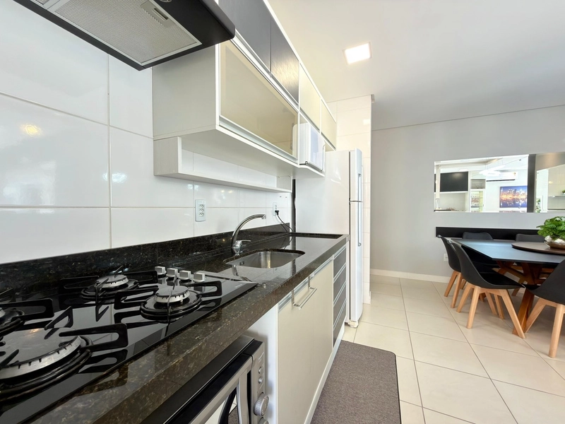 Apartamento COM TERRAÇO DE FRENTE, mobiliado, pronto para usar!: 14ª foto da galeria de imagens do imóvel