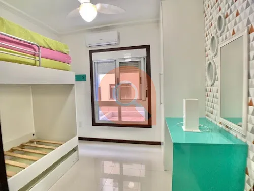 Apartamento com terraço de frente, próximo à Praça Bassani em Capão!: 26ª foto da galeria de imagens do imóvel