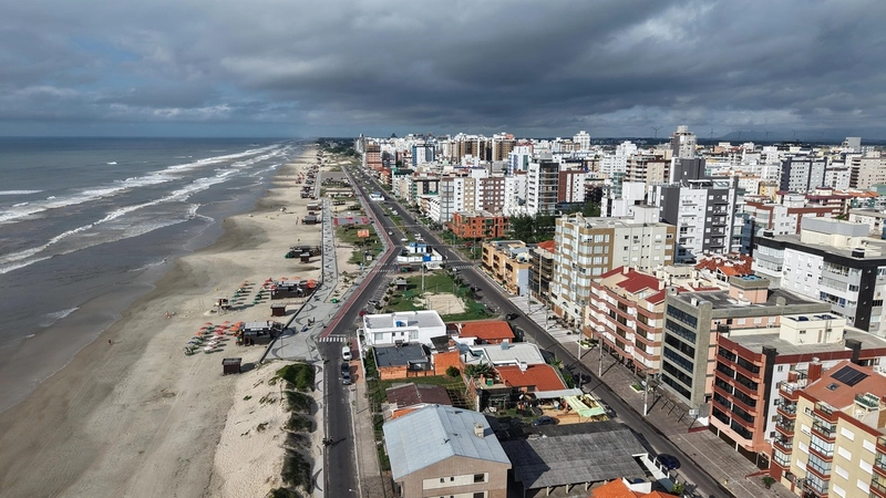Apartamento 4 dormitórios com vista eterna para o mar, perto da praia!: 27ª foto da galeria de imagens do imóvel