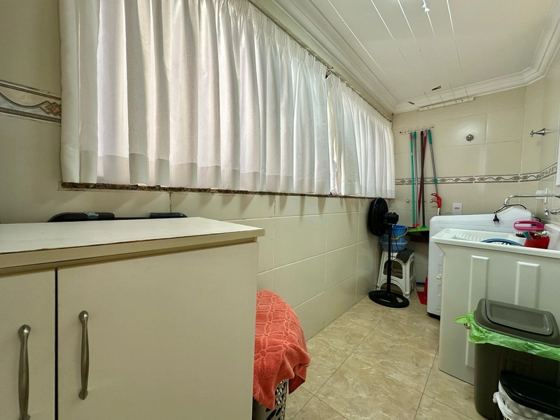 Apartamento 4 dormitórios com vista eterna para o mar, perto da praia!: 15ª foto da galeria de imagens do imóvel