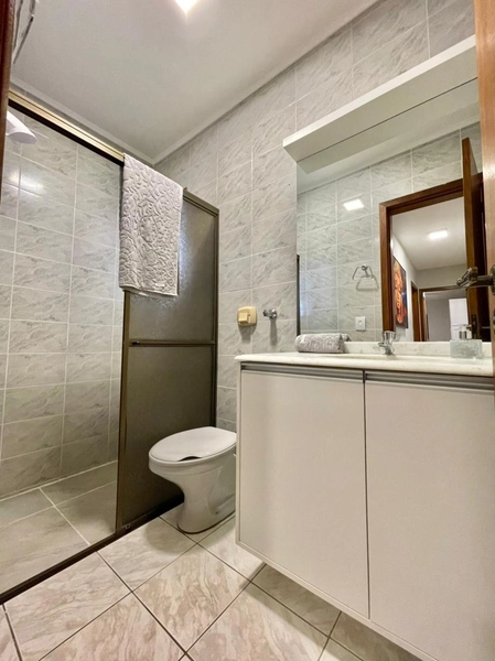 Apartamento com sacada de frente, perto da Praça Bassani, em Capão!: 24ª foto da galeria de imagens do imóvel