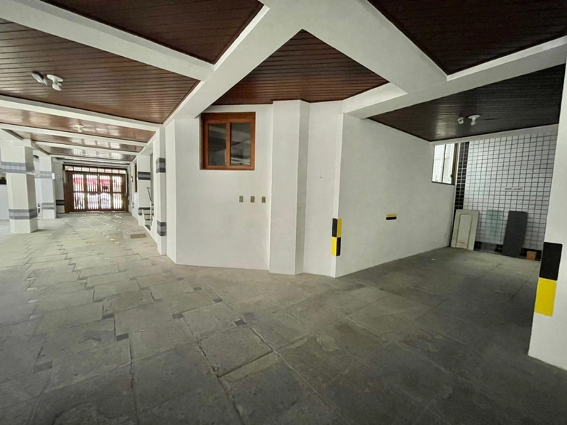 Apartamento com sacada de frente, perto da Praça Bassani, em Capão!: 26ª foto da galeria de imagens do imóvel