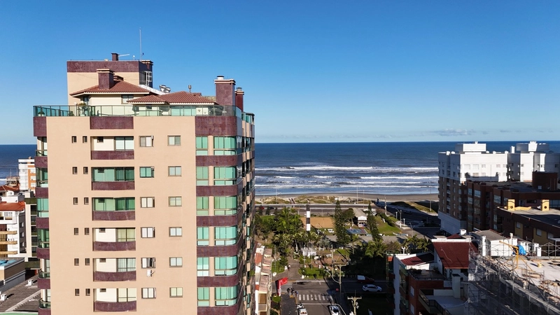 Amplo apartamento com sacadão com vista para o mar, no Centro: 27ª foto da galeria de imagens do imóvel