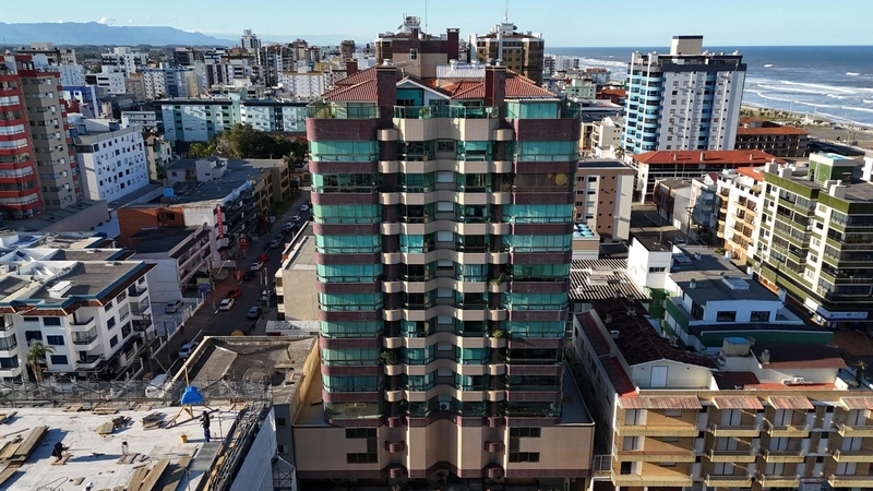 Amplo apartamento com sacadão com vista para o mar, no Centro: 26ª foto da galeria de imagens do imóvel