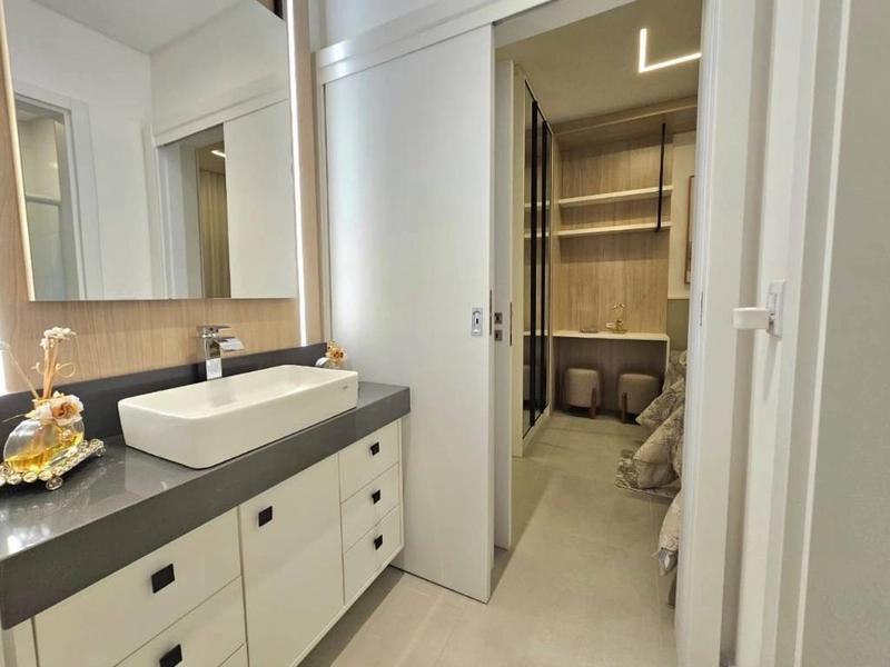 Apartamento com terraço de frente, 4 dormitórios e 2 box, em Capão!: 29ª foto da galeria de imagens do imóvel