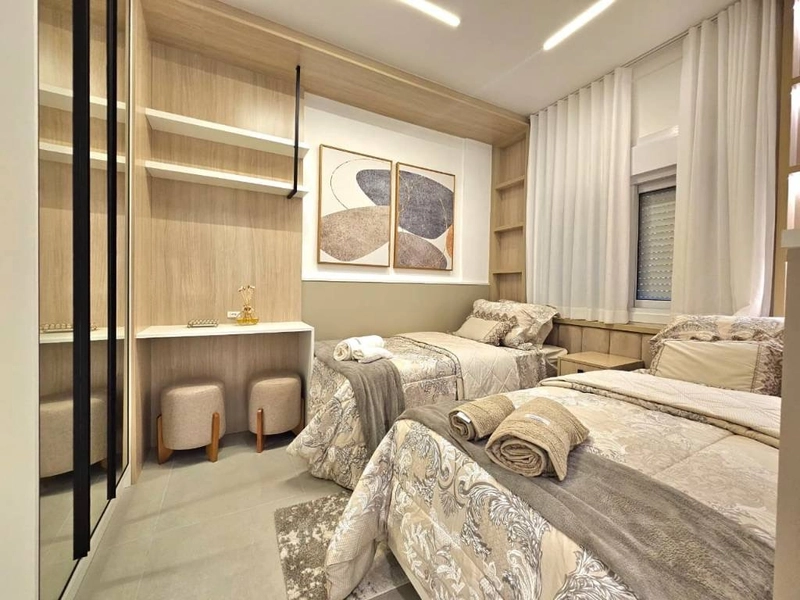 Apartamento com terraço de frente, 4 dormitórios e 2 box, em Capão!: 23ª foto da galeria de imagens do imóvel