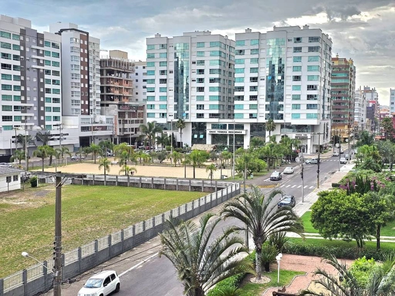 Apartamento com terraço de frente, 4 dormitórios e 2 box, em Capão!: 6ª foto da galeria de imagens do imóvel