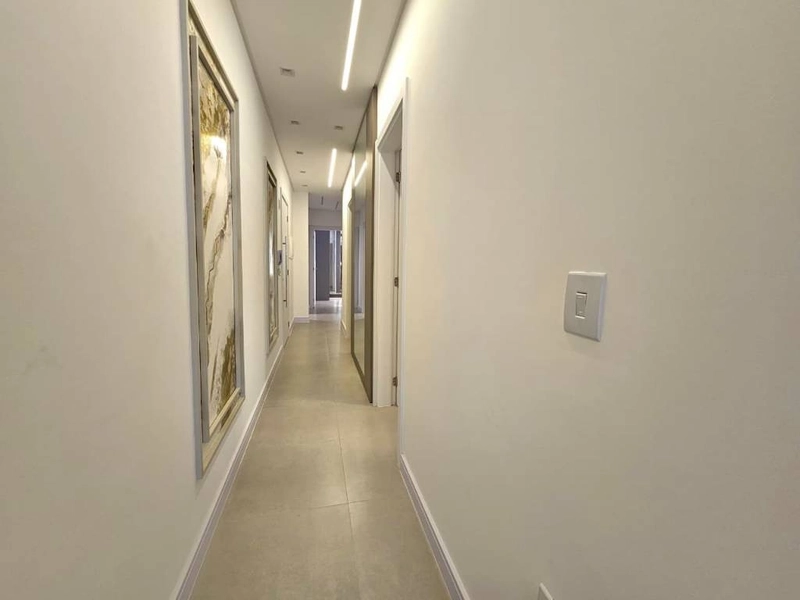 Apartamento com terraço de frente, 4 dormitórios e 2 box, em Capão!: 21ª foto da galeria de imagens do imóvel