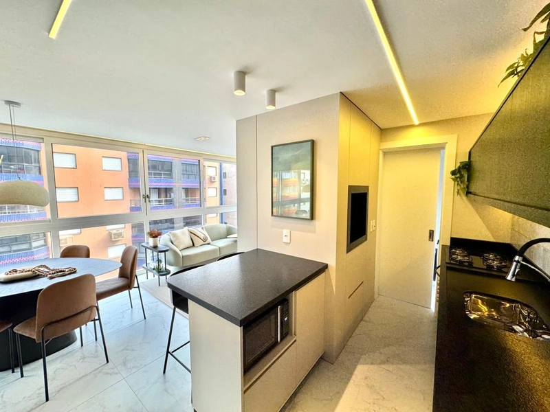 Apartamento de frente, 2 dormitórios, com terraço frente/lateral!: 10ª foto da galeria de imagens do imóvel