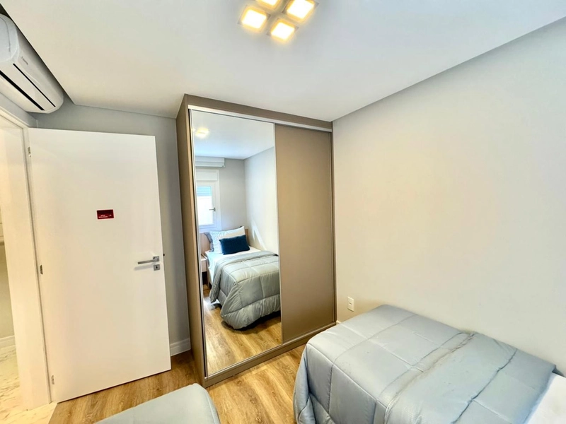 Apartamento de frente, 2 dormitórios, com terraço frente/lateral!: 17ª foto da galeria de imagens do imóvel